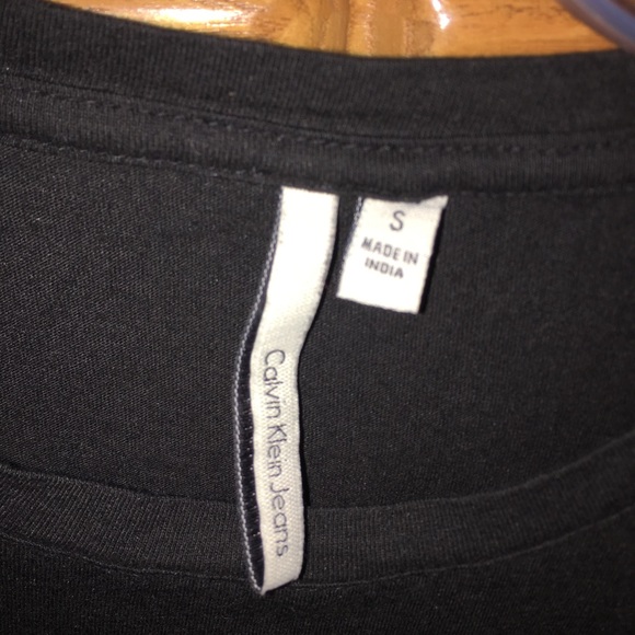 Calvin Klein shirt - Picture 3 of 3